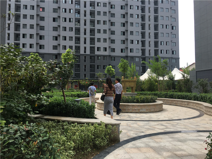 東易力天裝飾工地巡檢，生態(tài)家裝，細(xì)節(jié)處見態(tài)度