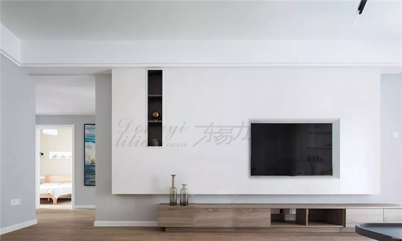 【風(fēng)尚設(shè)計(jì)】鄭州裝修公司電視背景墻造個(gè)洞 鄰家的裝修設(shè)計(jì)逆天了