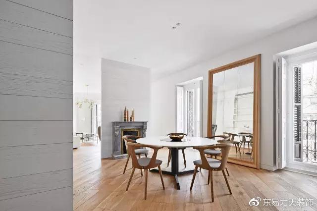 鄭州裝飾公司領軍者 鄰居家的地板拼了半年，看了效果后，我震驚了