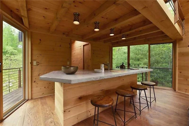 河南東易力天裝飾，別墅豪宅設(shè)計(jì)施工 會(huì)開(kāi)花呼吸的童話樹(shù)屋