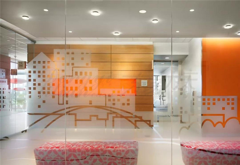 鄭州裝飾公司分享一組充滿活力的美國醫院，裝修設計超贊